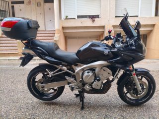 Yamaha FZ6 S Naked Negra