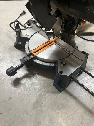 Sierra Ingletadora Ryobi ETMS-1425