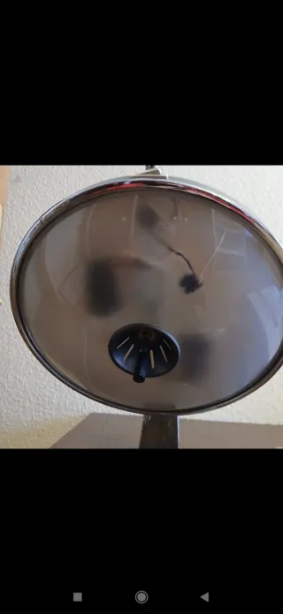 Lámpara de escritorio moderna