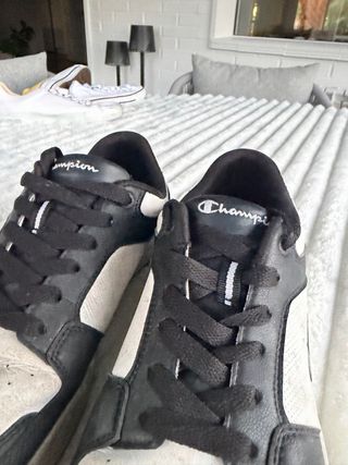 Zapatillas Champion Negras y Blancas