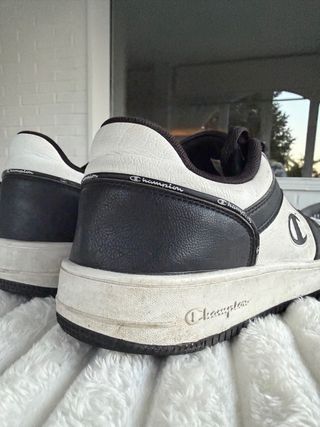 Zapatillas Champion Negras y Blancas