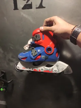 Patines infantiles ajustables y protecciones