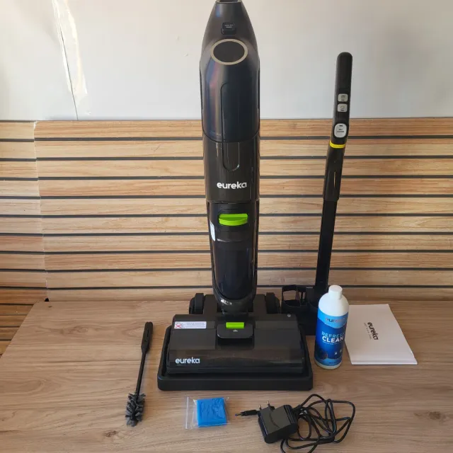 Aspirador Escoba Eureka NEW400