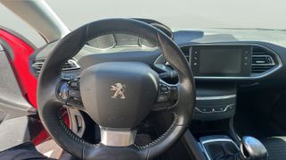 Peugeot 308 PureTech Business Line 81 kW (110 CV)