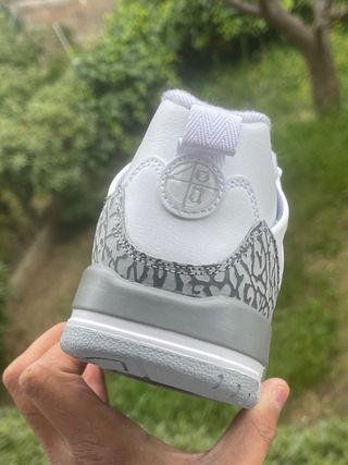 Jordan 3 Gris Blanco