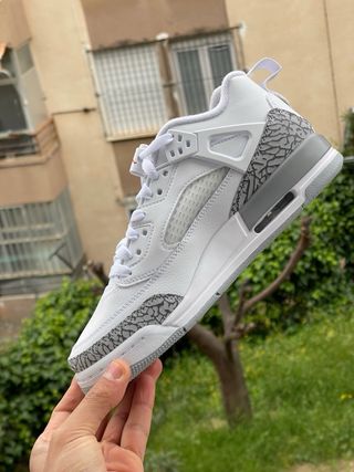 Jordan 3 Gris Blanco