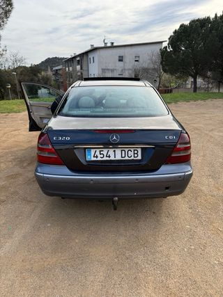 Mercedes-Benz Clase E 2005
