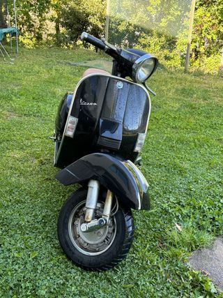 Vespa 200 Iris Negra