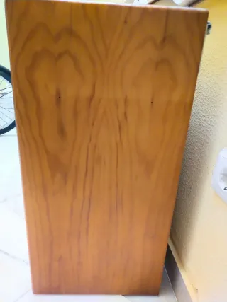 Mueble de madera