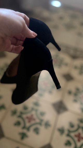 Zapatos de tacón Bershka ante negro talla 36