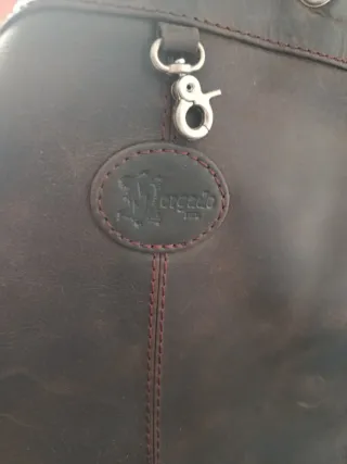 Mochila de cuero marrón