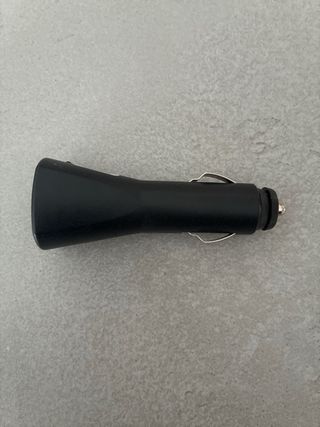 Cargador Coche Negro