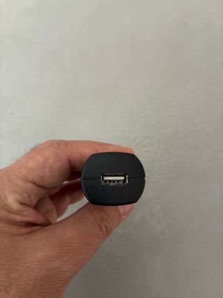 Cargador Coche Negro