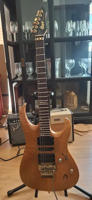 Guitarra Cort CM Artist Series viva