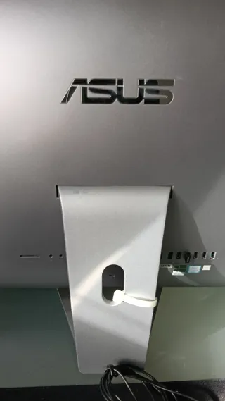 ASUS Zen AiO ZN240IC