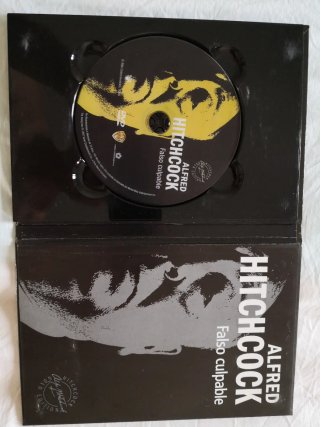 2 DVD-libros Hitchcock + DVD Alarma en el expreso