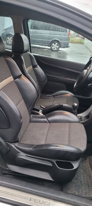 Peugeot 307 2004