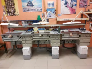 Mesa de laboratorio dental