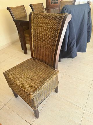 Mesa Comedor Madera + 6 Sillas Mimbre