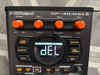 Roland SP-404MKII Sampler Secuenciador Looper