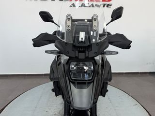 Suzuki V-Strom 1050 XT Negra/Dorada 2022