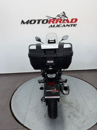 Suzuki V-Strom 1050 XT Negra/Dorada 2022