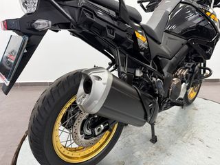 Suzuki V-Strom 1050 XT Negra/Dorada 2022