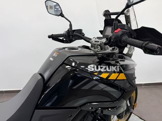Suzuki V-Strom 1050 XT Negra/Dorada 2022