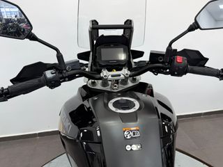 Suzuki V-Strom 1050 XT Negra/Dorada 2022