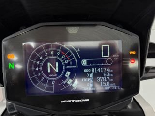 Suzuki V-Strom 1050 XT Negra/Dorada 2022