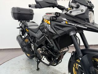 Suzuki V-Strom 1050 XT Negra/Dorada 2022