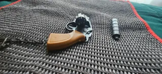 Título: Antiguo Llavero  "Victory" - Met