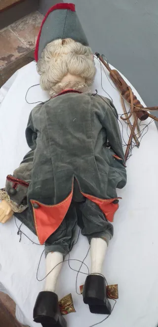 Marioneta antigua grande
