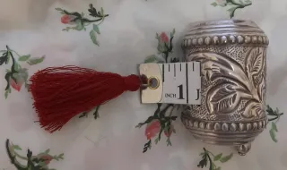 Antigua cinta métrica enrollable