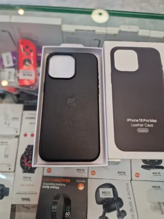 Funda iPhone 15 Pro Max Piel Negra