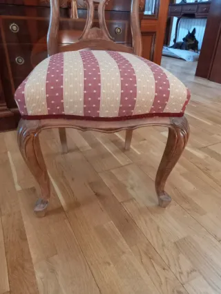 Comedor clásico mesa cristal y sillas madera