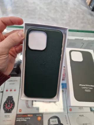 Funda iPhone 15 Pro Max Piel Verde MagSafe