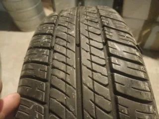Neumático Dunlop SP10 3e 175/65/R14 82T