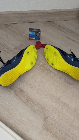 Scarpe da atletica con chiodi Kalenji