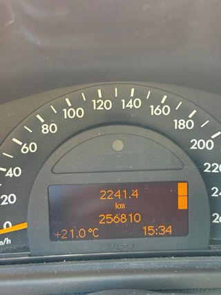 Mercedes-Benz Clase C 2003