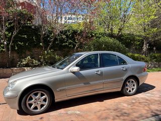 Mercedes-Benz Clase C 2003