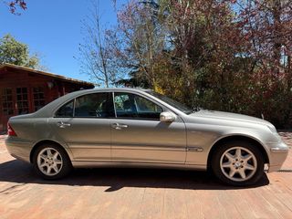 Mercedes-Benz Clase C 2003