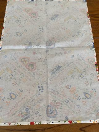 Pano de mesa pequeno Novo