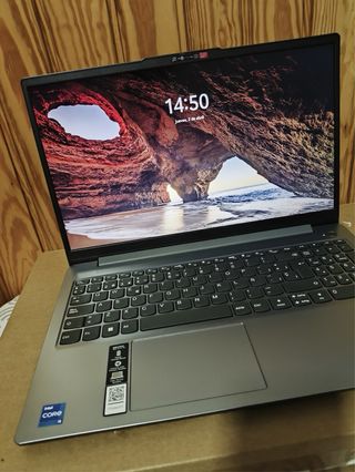 Portátil Lenovo IdeaPad Slim 3 (i5, 512GB SSD) – C