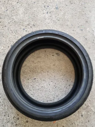 Neumático Bridgestone Potenza Sport 235/35R19 91Y