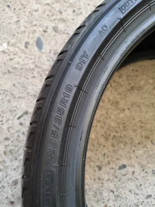 Neumático Bridgestone Potenza Sport 235/35R19 91Y