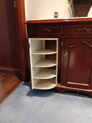 Mueble madera con tope mármol