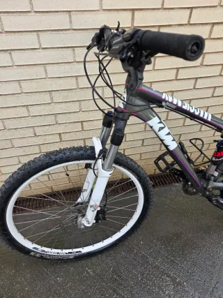 KTM Maggie May Doble Suspensión