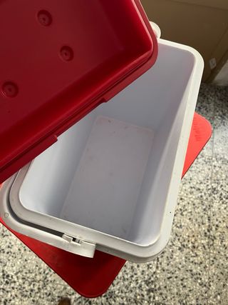 Nevera portátil roja grande