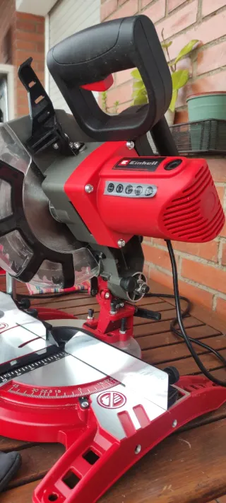 Sierra Ingletadora Einhell TC-MS 2112